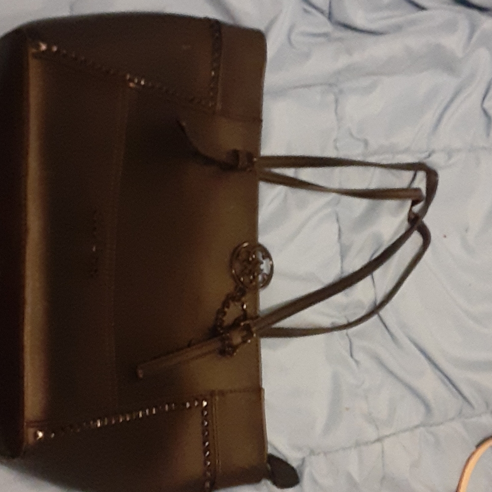 Guess purse